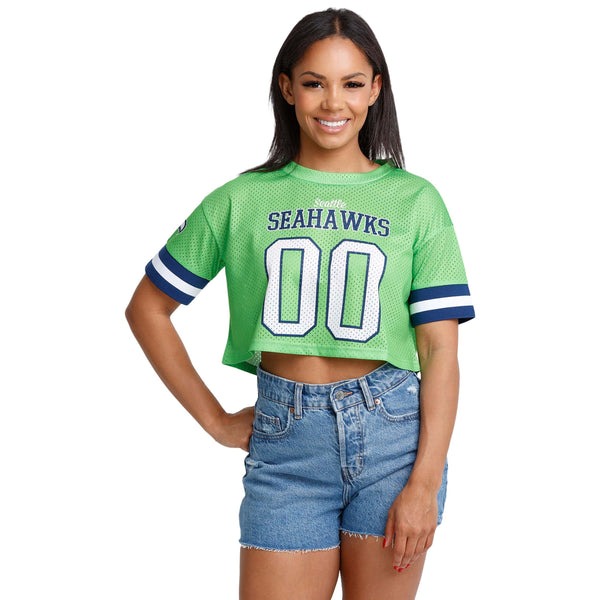 SEATTLE SEAHAWKS GRIDIRON GLAM SHORT SLEEVE CROP TEE WITH SPORT STRIPE  DETAIL