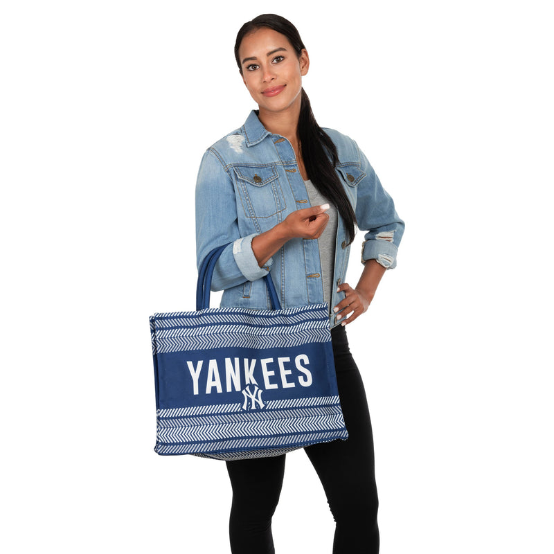 New York Yankees Tote Bag