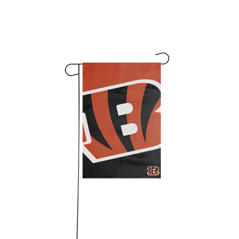 Cincinnati Bengals NFL Colorblock Helmet Garden Flag