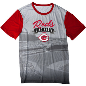 Cincinnati Reds MLB Mens Outfield Photo Tee Shirt